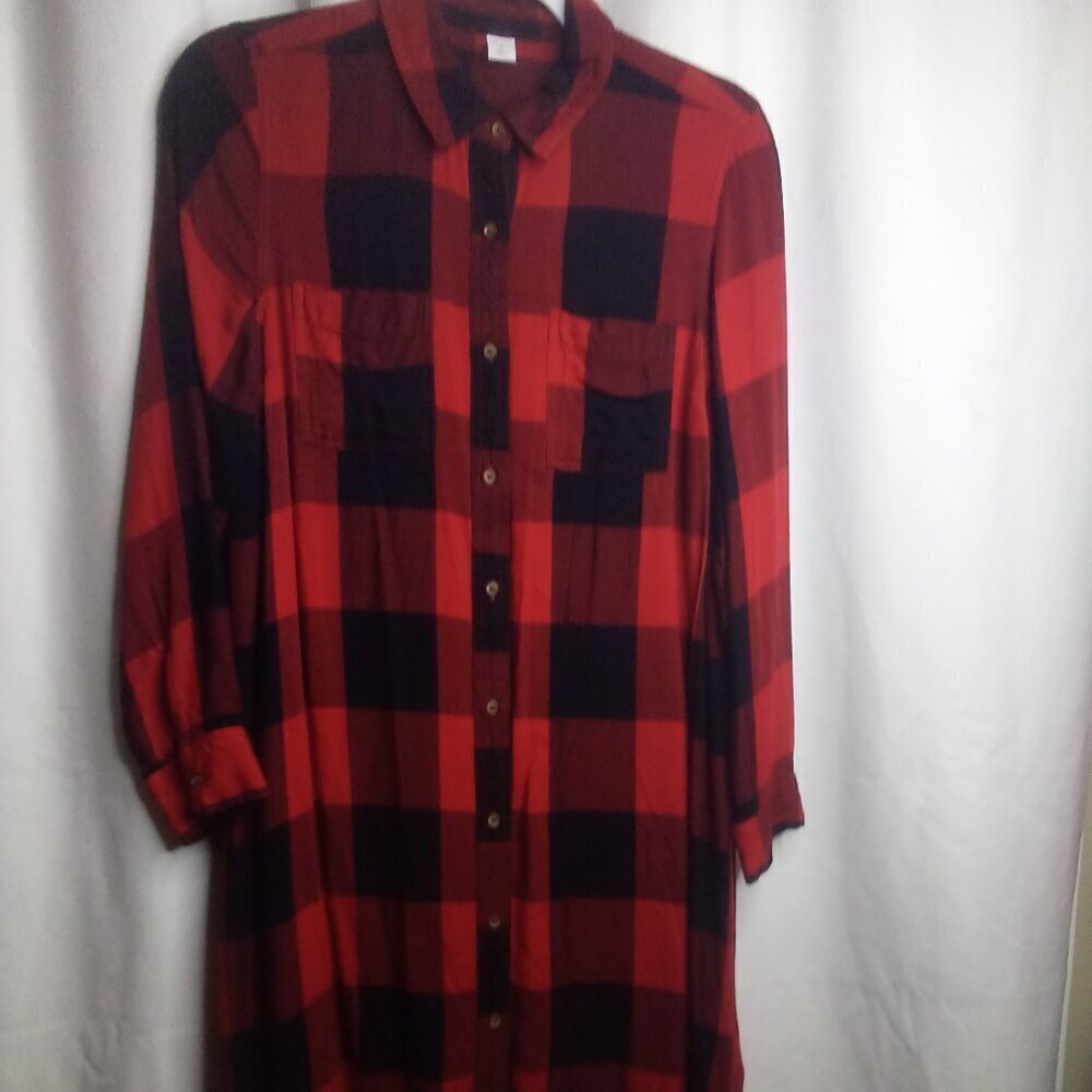 Old Navy Tunic Shirt M Women 3/4 Sleeve Button Up Plaid Red Black